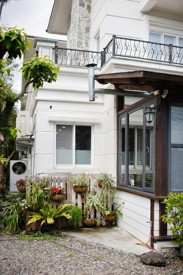 R&J Guesthouse Юаншан Екстериор снимка